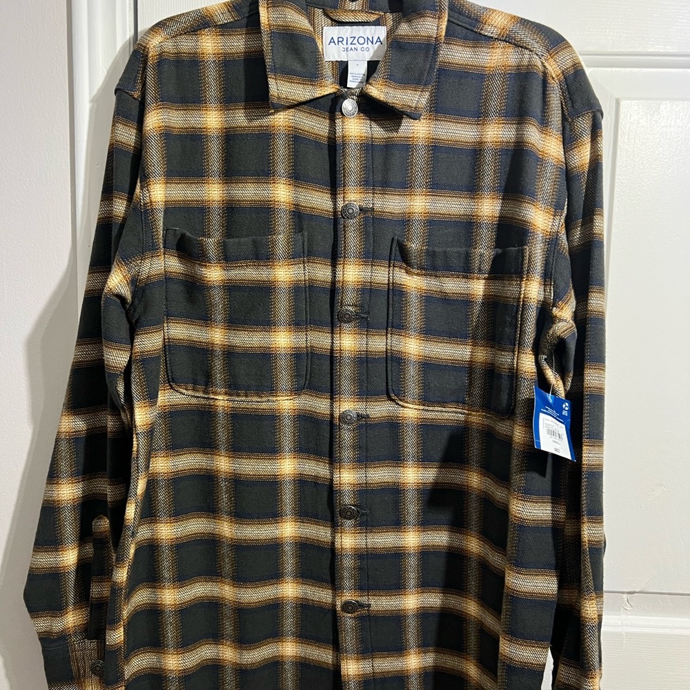 Arizona Jean Company Black and Tan Plaid Button Down Shirt